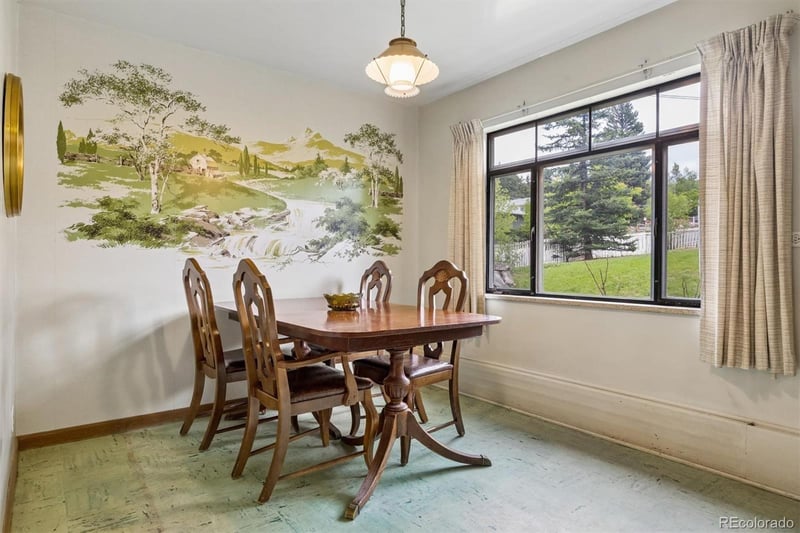 322 N Gilbert St, Castle Rock, CO 80104