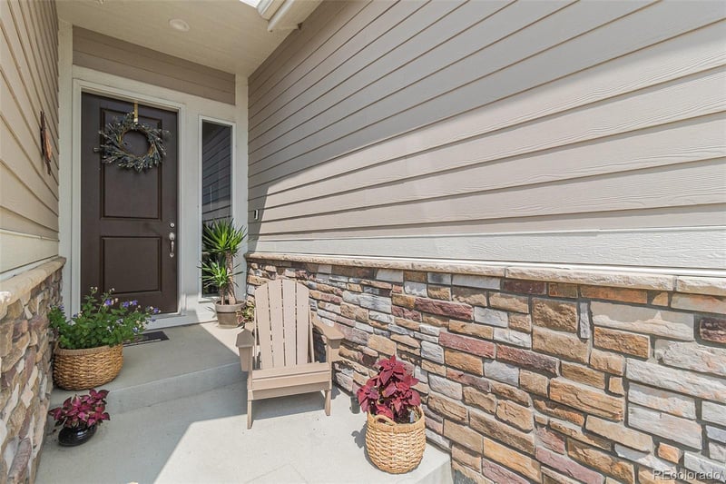768 Sandpoint Dr, Longmont, CO 80504