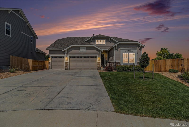 768 Sandpoint Dr, Longmont, CO 80504
