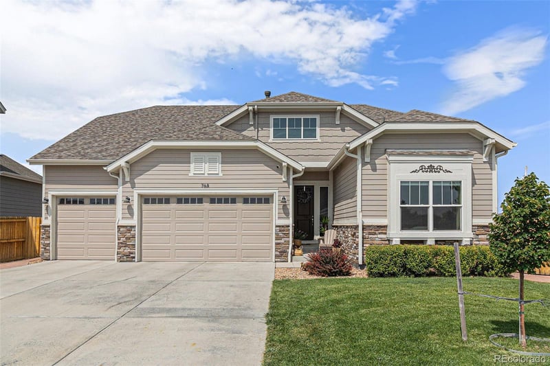 768 Sandpoint Dr, Longmont, CO 80504