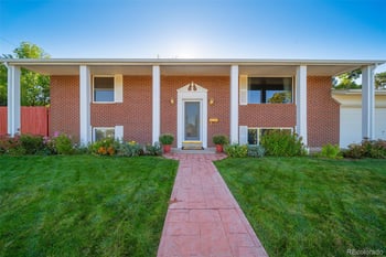 5247 Mabre Ct, Littleton, CO 80123