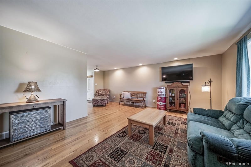 5247 Mabre Ct, Littleton, CO 80123