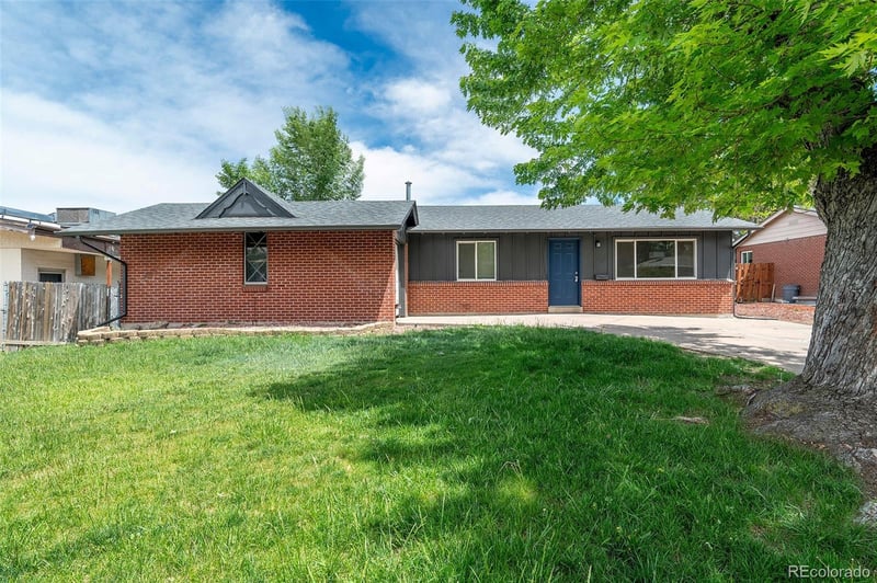 30 Ames St, Lakewood, CO 80226
