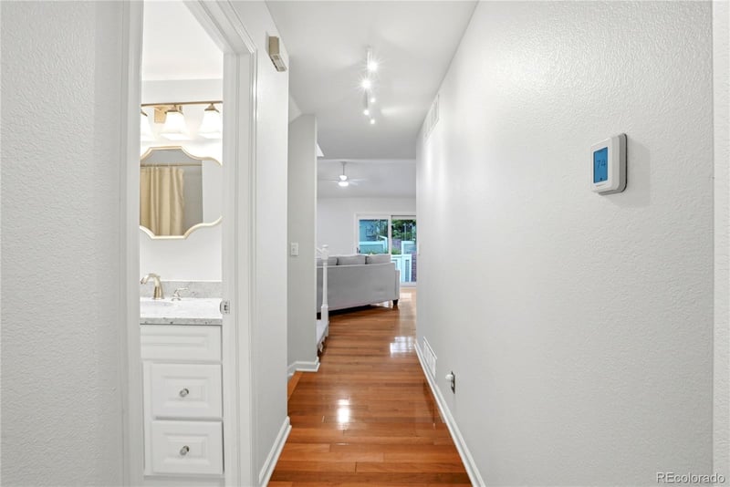 7522 Monaco Way, Centennial, CO 80112