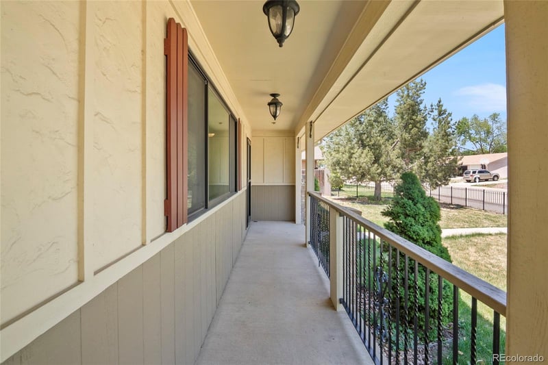 10152 70th Dr, Arvada, CO 80004
