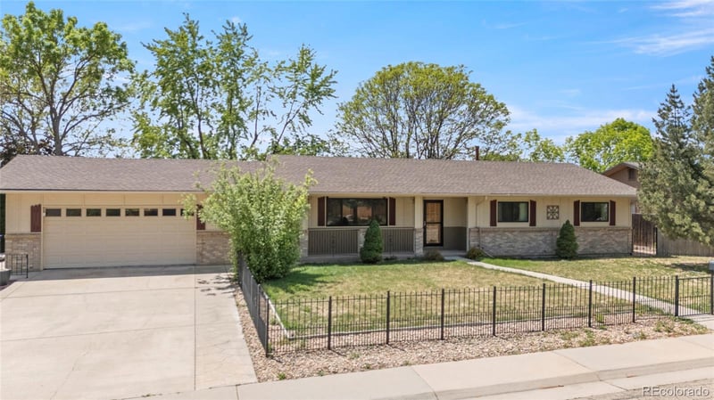 10152 70th Dr, Arvada, CO 80004