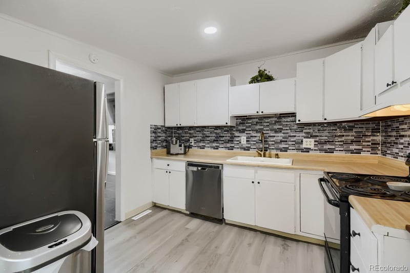 7260 75th Ave, Commerce City, CO 80022