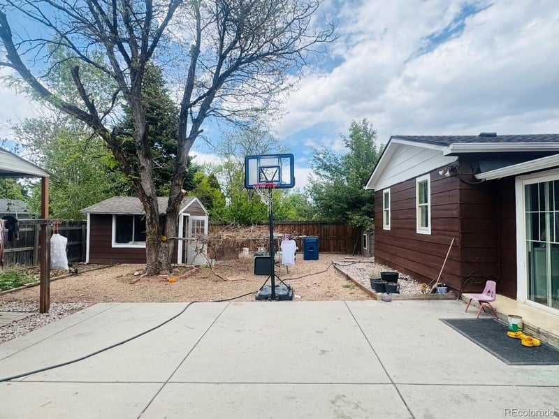 823 Moline St, Aurora, CO 80012
