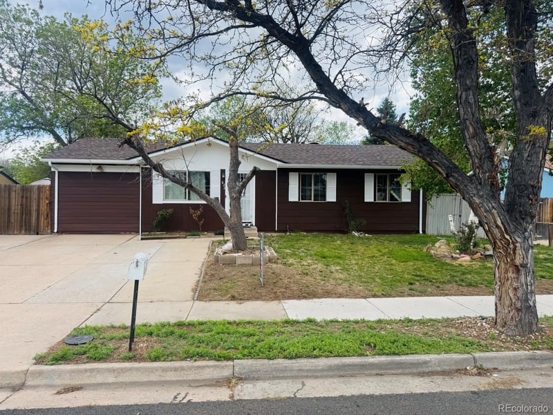 823 Moline St, Aurora, CO 80012