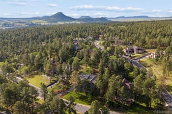 672 Cumberland Rd, Larkspur, CO 80118