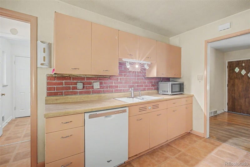 5326 Atlantic Pl, Denver, CO 80222