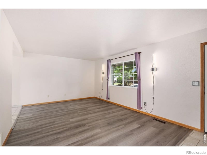 363 Sunmountain Dr, Loveland, CO 80538
