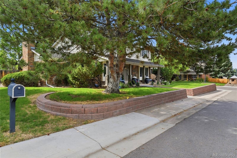 7951 Jackson St, Centennial, CO 80122
