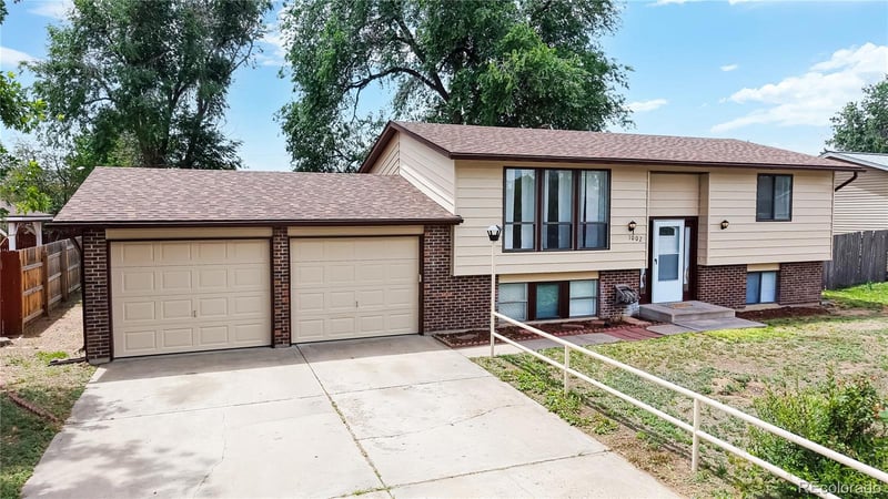 1002 Longview Dr, Fort Lupton, CO 80621