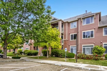 804 Summer Hawk Dr #5207, Longmont, CO 80504