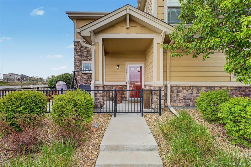 1791 Buchanan Cir, Aurora, CO 80018
