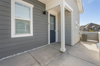 5755 Buchanan Ct #E, Aurora, CO 80016