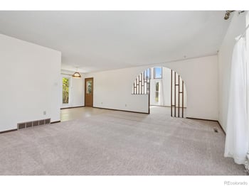217 21st St, Loveland, CO 80537
