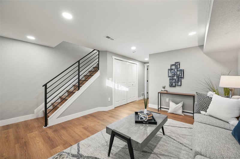 2890 Sherman St, Englewood, CO 80113