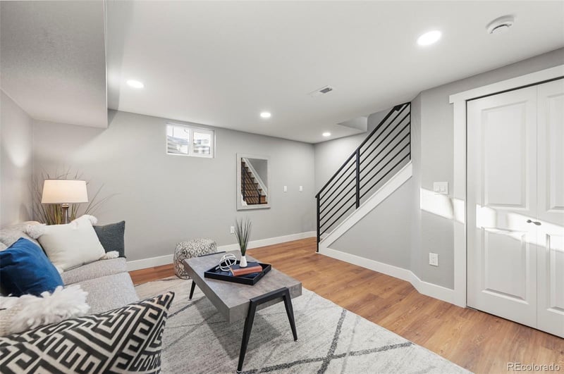 2890 Sherman St, Englewood, CO 80113