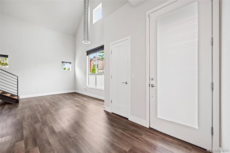 1052 Depew St, Lakewood, CO 80214