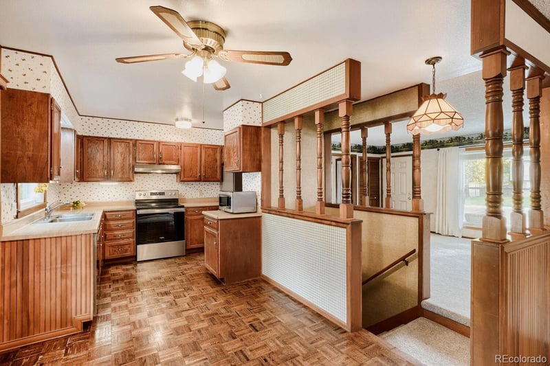 1451 Norfolk St, Aurora, CO 80017