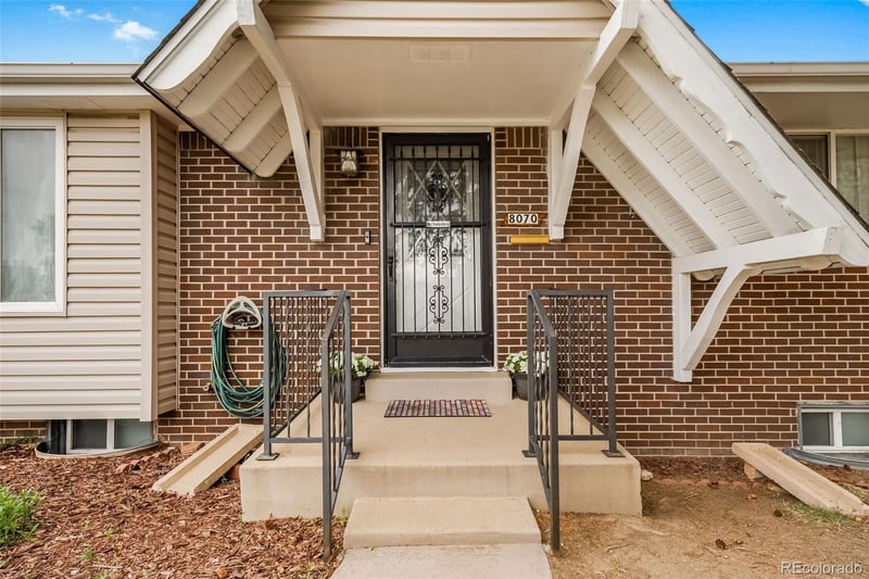 8070 Greenwood Ct, Denver, CO 80221