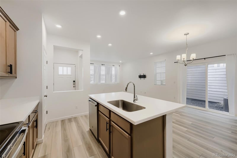 23920 34th Ave, Aurora, CO 80019
