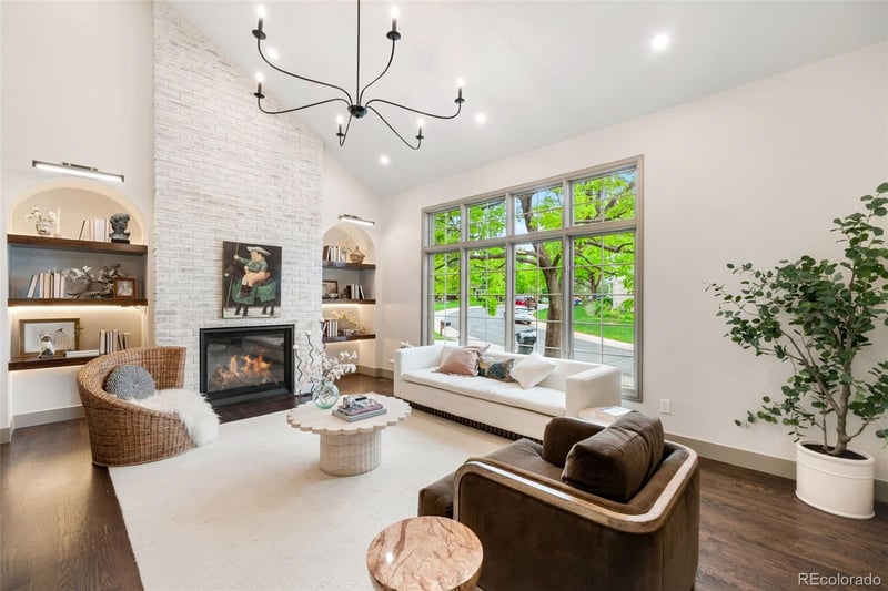 8024 S Oneida Ct, Centennial, CO 80112