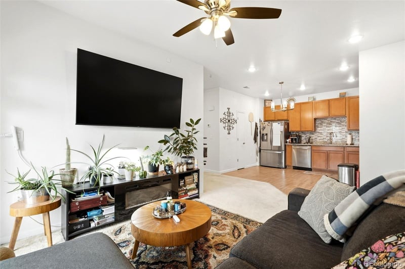1861 Dunkirk St #302, Aurora, CO 80017