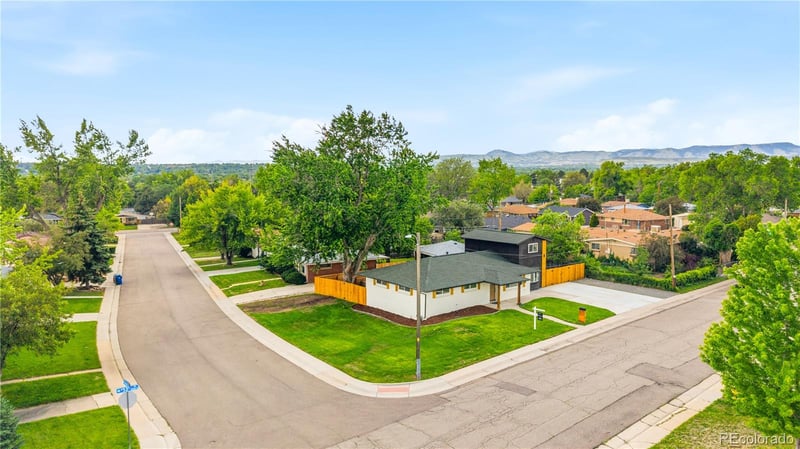 9300 53rd Pl, Arvada, CO 80002