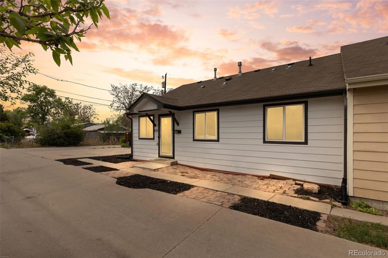 879 Newton St, Denver, CO 80219