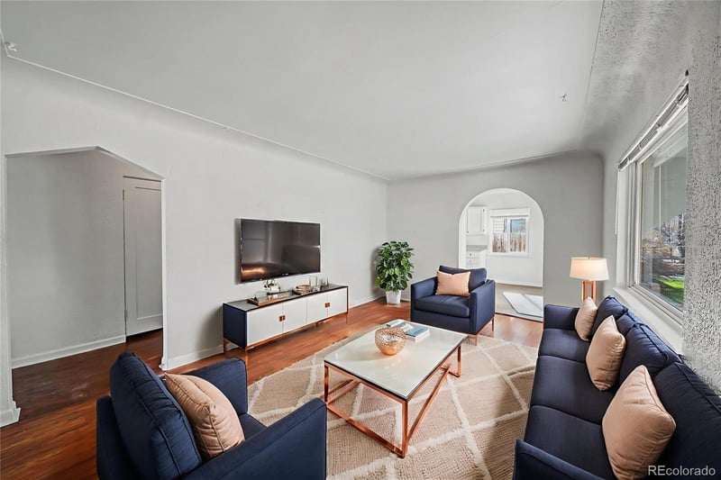 1764 Oakland St, Aurora, CO 80010