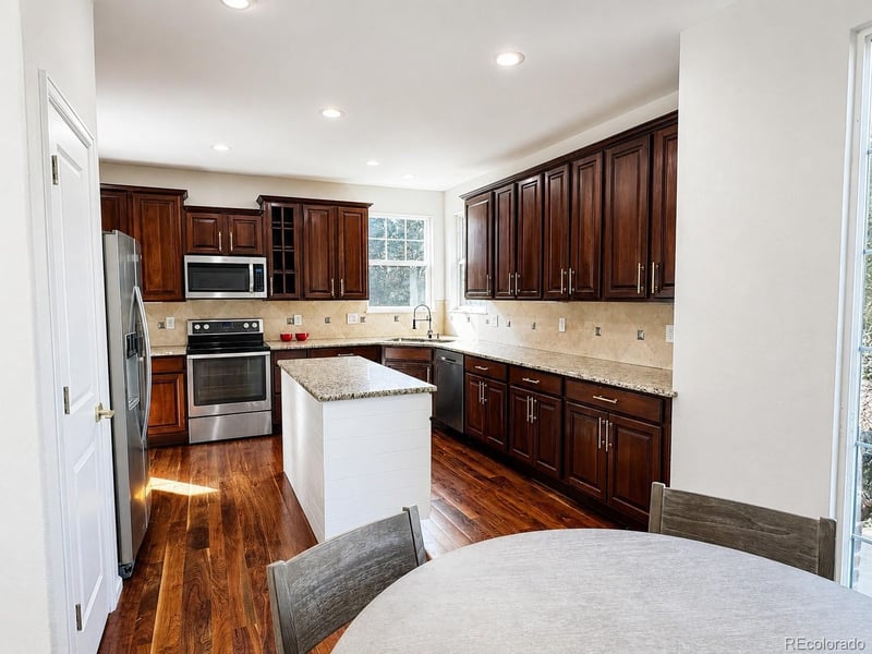 3280 Malaya Ct, Aurora, CO 80013