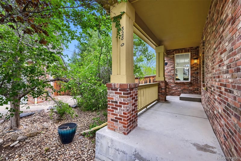3280 S Malaya Ct, Aurora, CO 80013