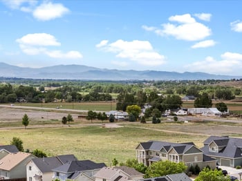 2434 Carriage Dr, Milliken, CO 80543