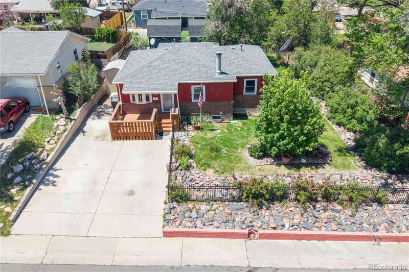 9261 Anderson St, Thornton, CO 80229
