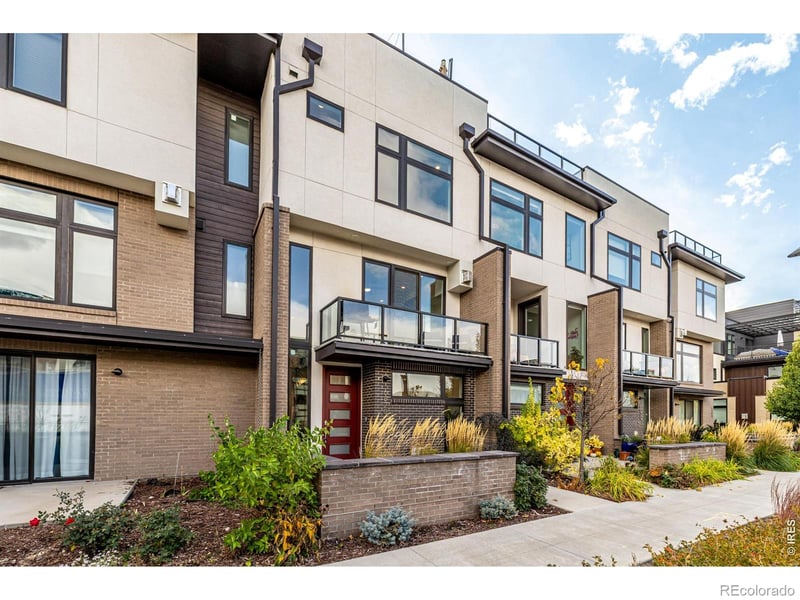 6820 Lowry Blvd, Denver, CO 80230