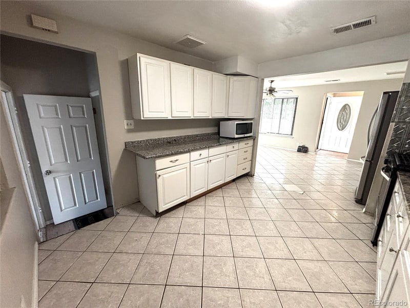 3160 Atchison St, Aurora, CO 80011