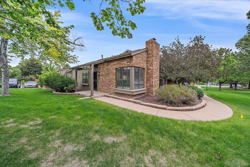 7752 E Phillips Cir, Centennial, CO 80112