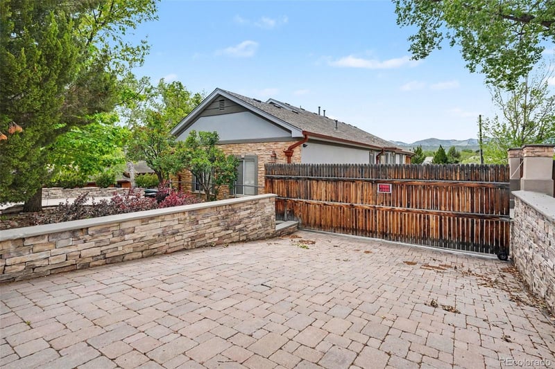8347 Carr St, Littleton, CO 80128