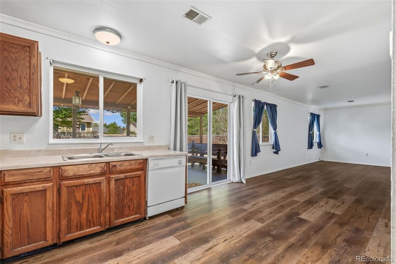 2205 Lincoln St, Longmont, CO 80501