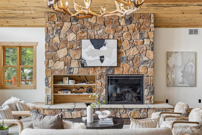 14669 Foxton Rd, Conifer, CO 80433