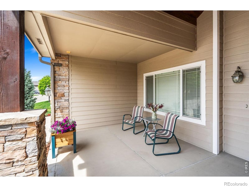 885 Crabapple Dr, Loveland, CO 80538