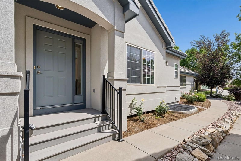 483 Clubhouse Ct, Loveland, CO 80537