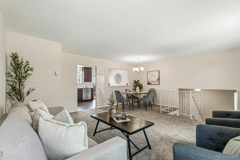 18395 Mexico Pl, Aurora, CO 80017