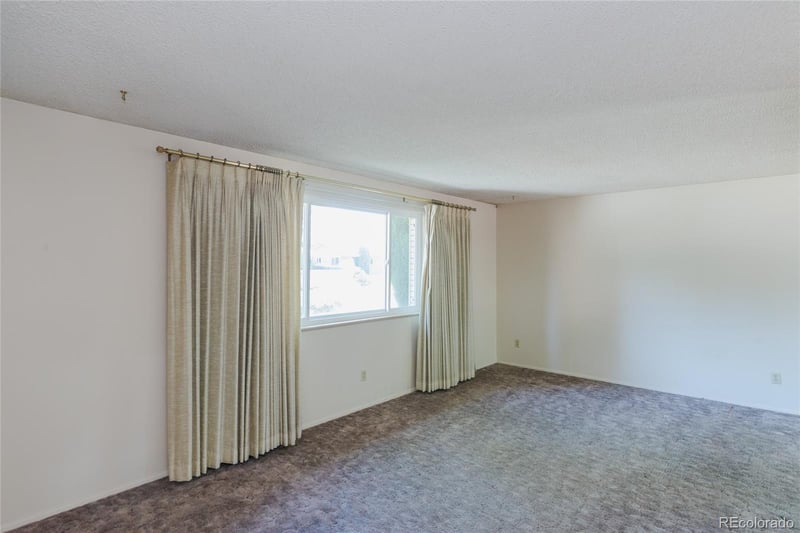 8937 Woodard Dr, Lakewood, CO 80227