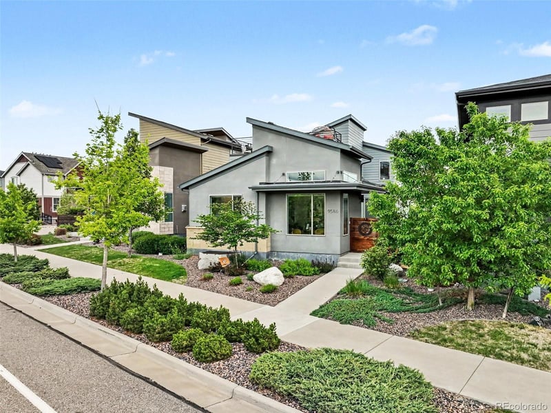 9586 Middle Fork St, Littleton, CO 80125