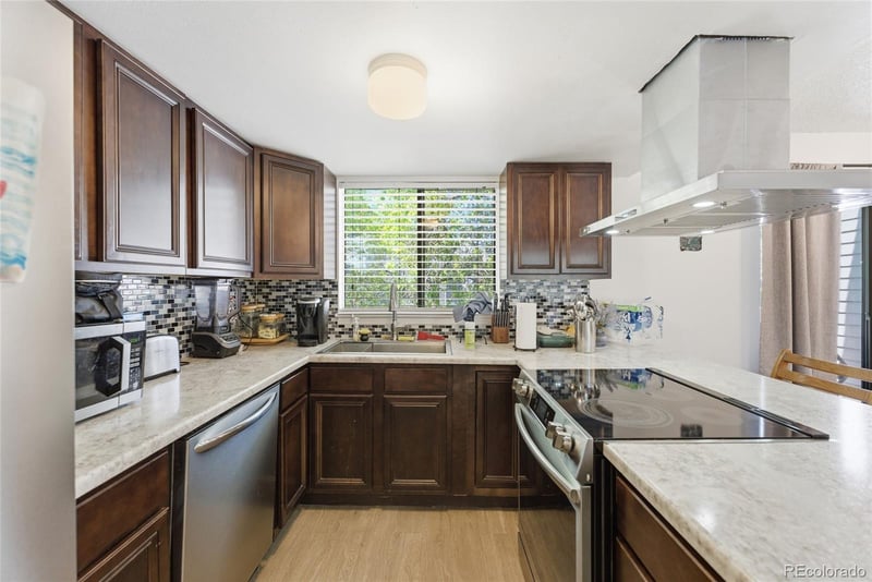 138 Nome St, Aurora, CO 80012