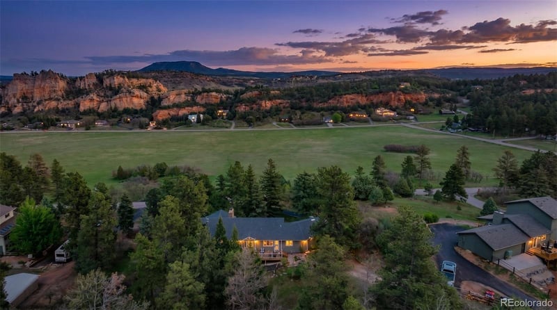 7815 Red Rock Cir, Larkspur, CO 80118